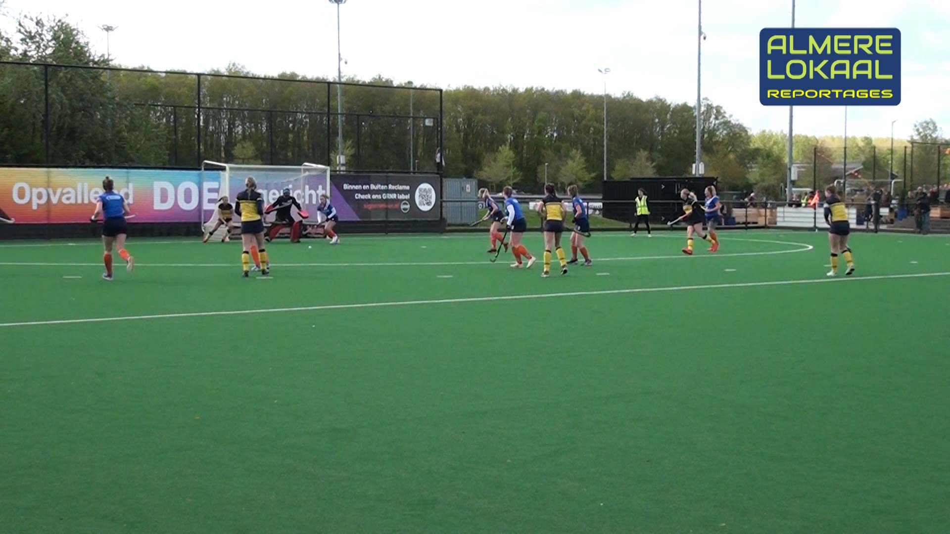 hockeywedstrijd dames-3 Buitenhout MHC tegen Mezen MHC